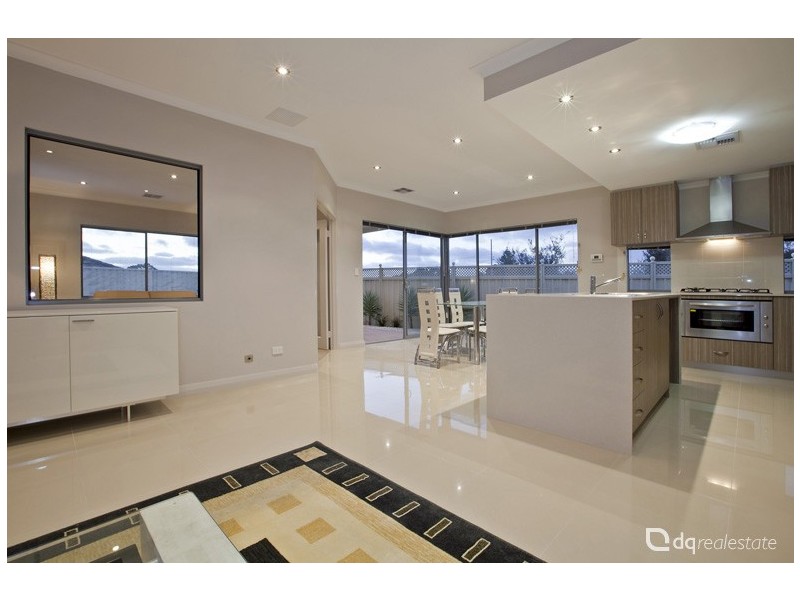 9 Greylock Meander, Madeley WA 6065