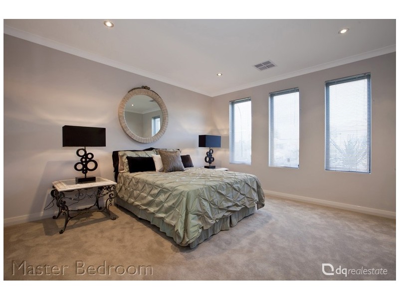 9 Greylock Meander, Madeley WA 6065