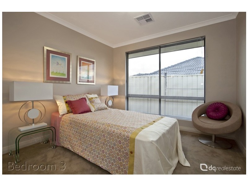 9 Greylock Meander, Madeley WA 6065