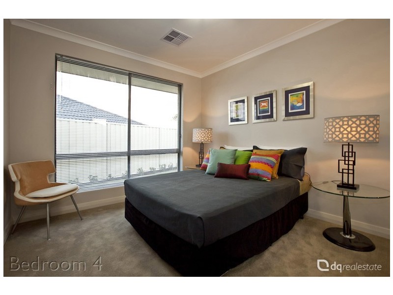 9 Greylock Meander, Madeley WA 6065