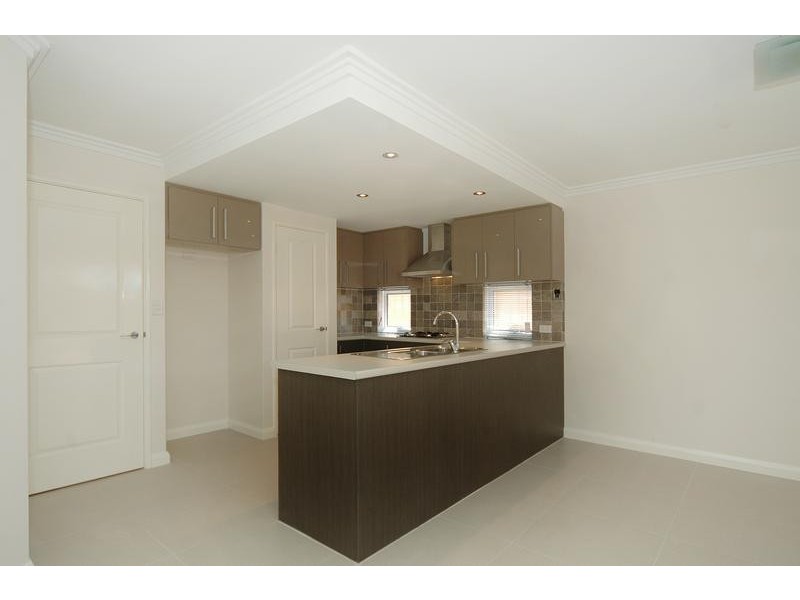 35B Moscow Retreat, Hocking WA 6065