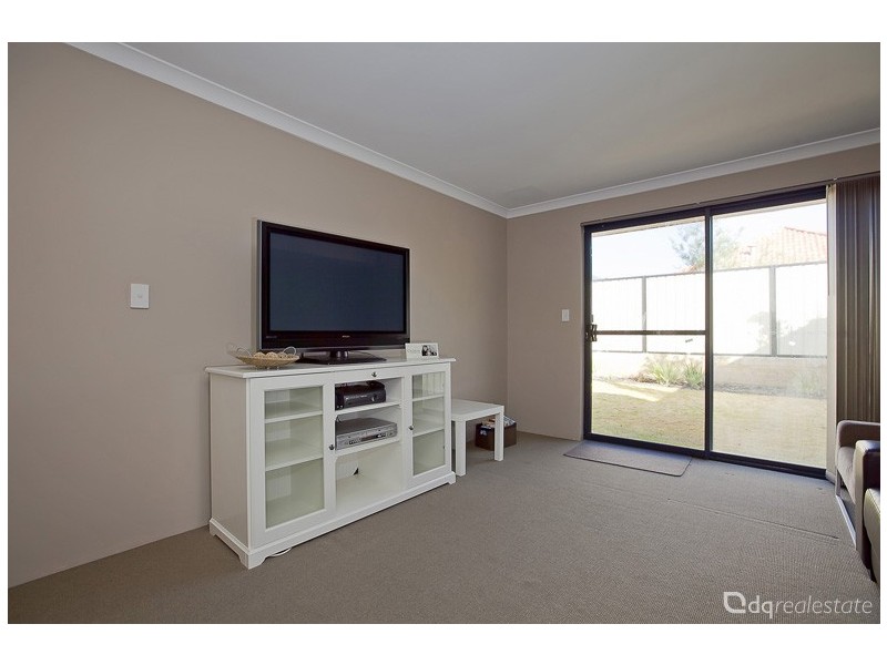 16 Riverlinks Drive, Clarkson WA 6030