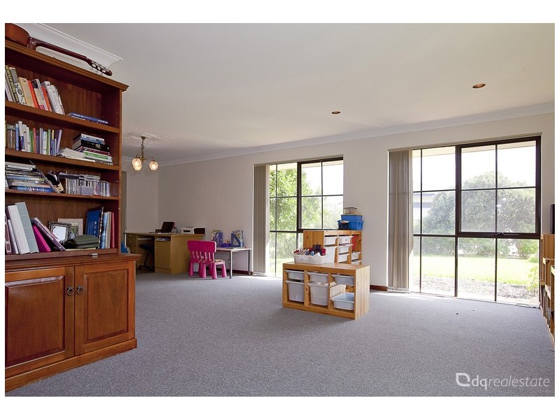8 Volute Place, Mullaloo WA 6027