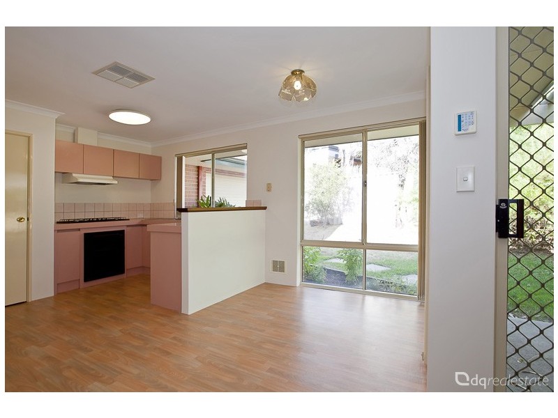 33 Monterey Drive, Woodvale WA 6026