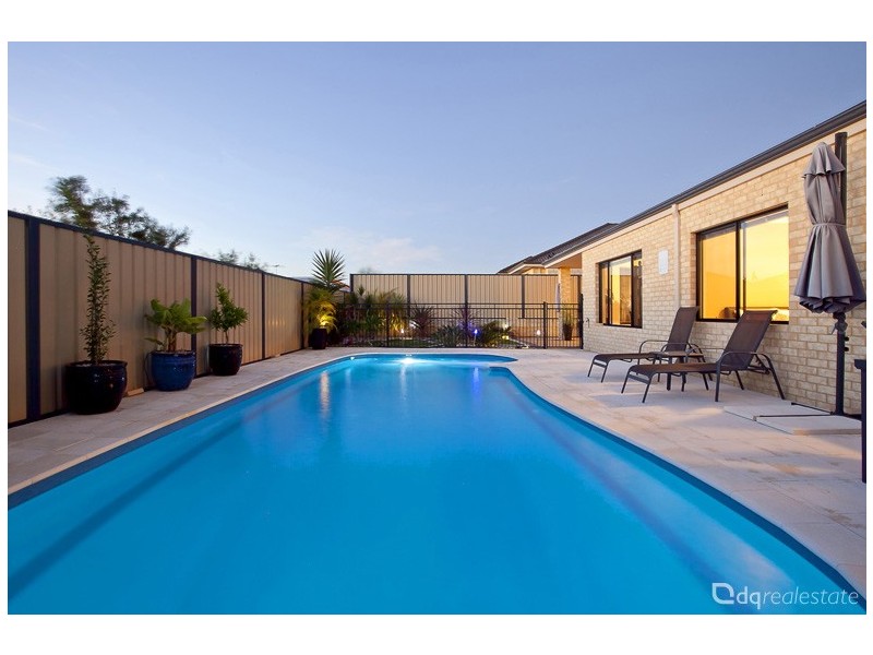 7 Hirundo Bend, Tapping WA 6065