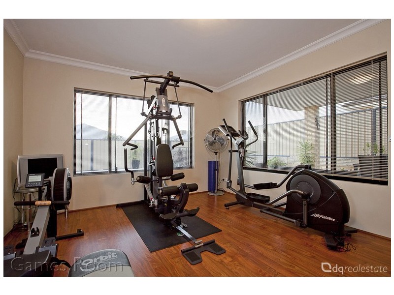 7 Hirundo Bend, Tapping WA 6065