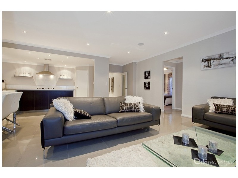 27 Botanic Ave., Banksia Grove WA 6031