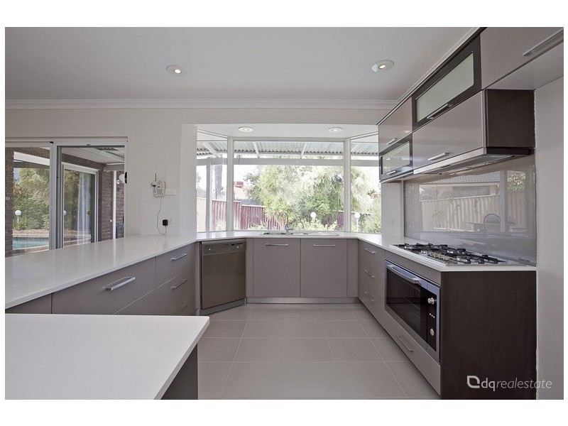 5 The Court, Woodvale WA 6026