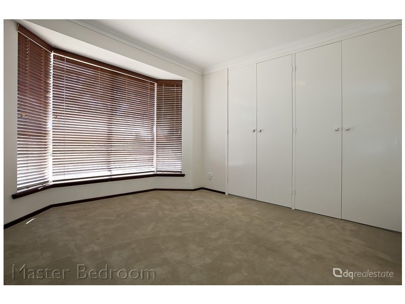 5 The Court, Woodvale WA 6026