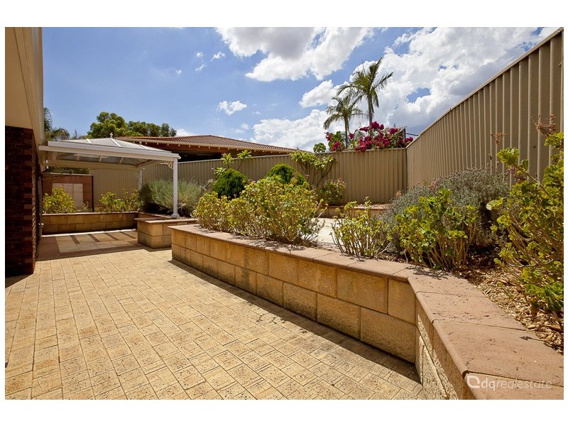 5 The Court, Woodvale WA 6026