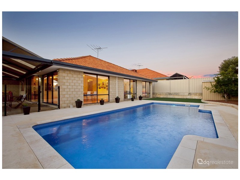 6 Terrigal Pass, Tapping WA 6065