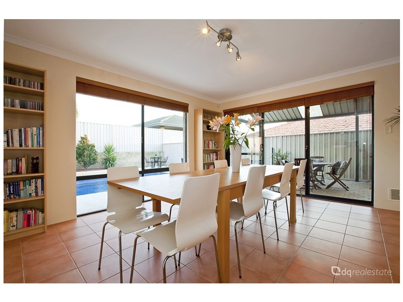 6 Terrigal Pass, Tapping WA 6065