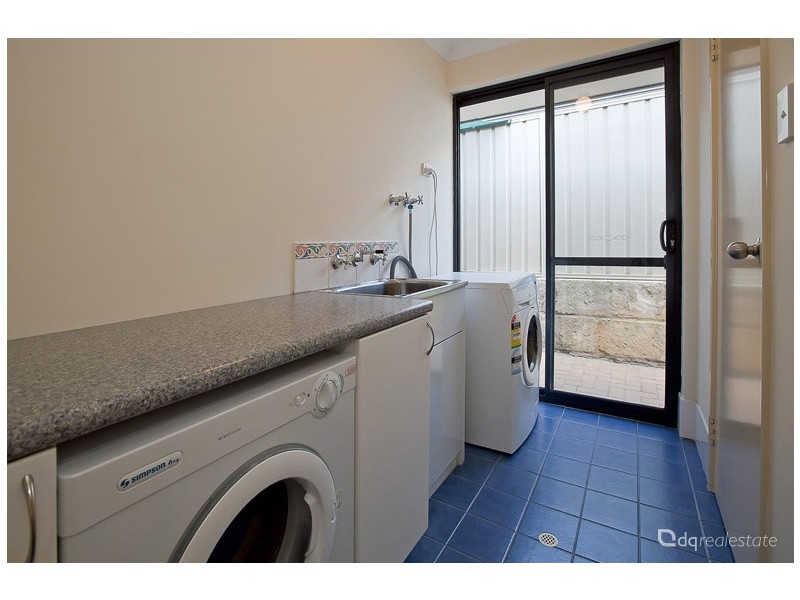 6 Terrigal Pass, Tapping WA 6065