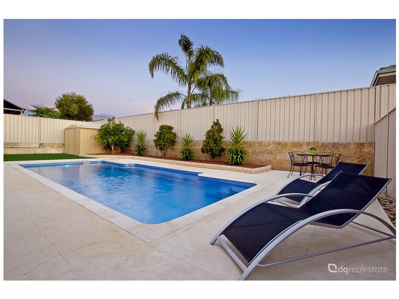 6 Terrigal Pass, Tapping WA 6065