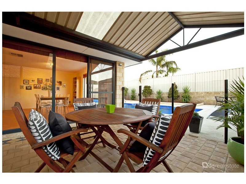 6 Terrigal Pass, Tapping WA 6065