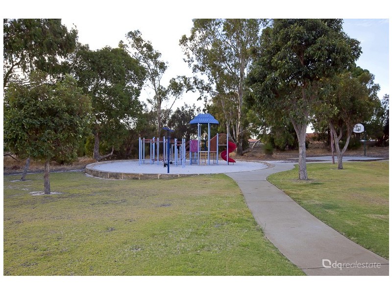 6 Terrigal Pass, Tapping WA 6065