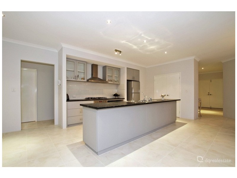 126 Lindsay Beach Blvd, Yanchep WA 6035