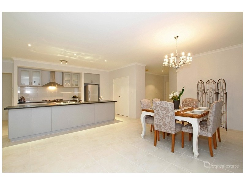 126 Lindsay Beach Blvd, Yanchep WA 6035