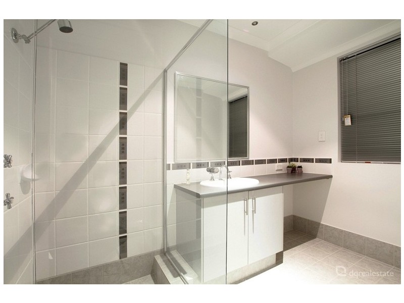 126 Lindsay Beach Blvd, Yanchep WA 6035