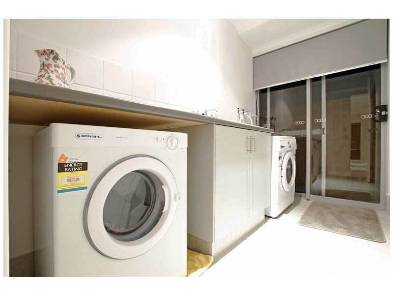 126 Lindsay Beach Blvd, Yanchep WA 6035