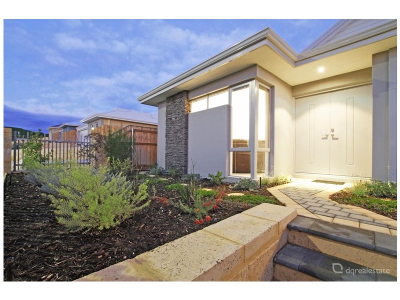 126 Lindsay Beach Blvd, Yanchep WA 6035