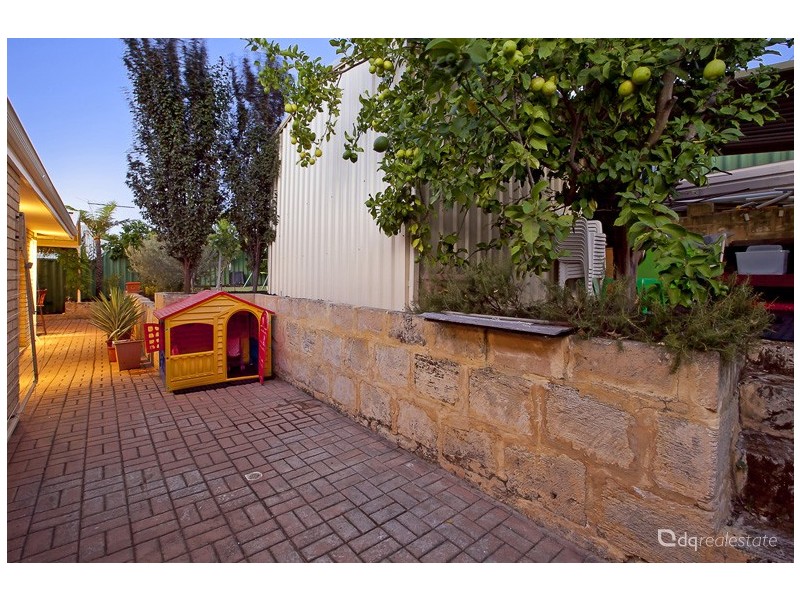 42 Plumdale Way, Woodvale WA 6026