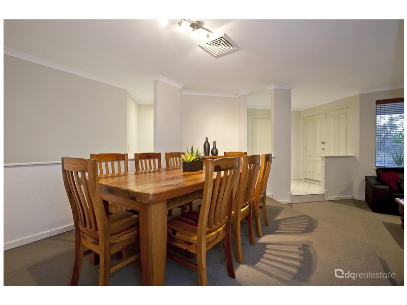 42 Plumdale Way, Woodvale WA 6026