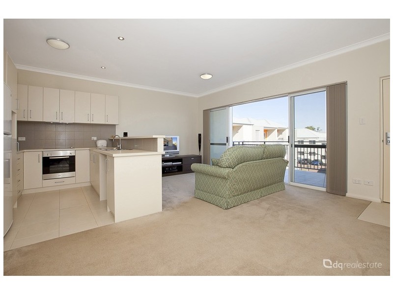 30/10 Pavonia Link, Clarkson WA 6030
