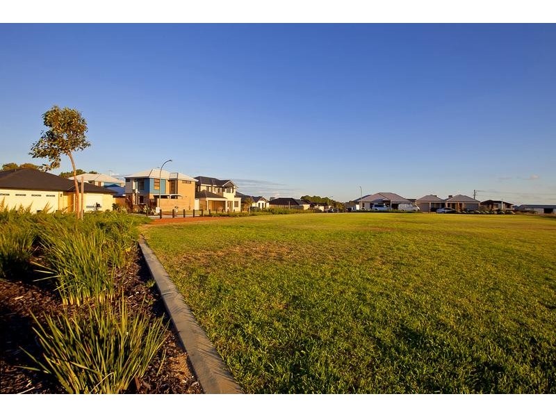 58A Moscow Retreat, Hocking WA 6065