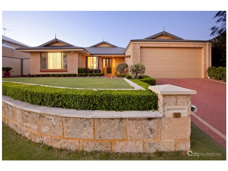 10 Monaro Way, Hocking WA 6065