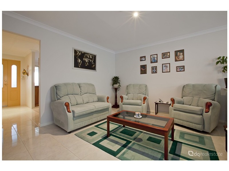 10 Monaro Way, Hocking WA 6065