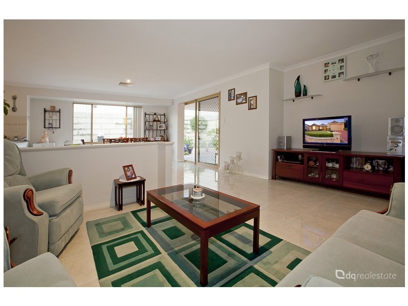10 Monaro Way, Hocking WA 6065