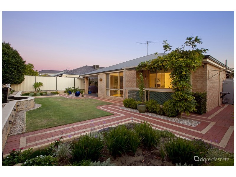 10 Monaro Way, Hocking WA 6065