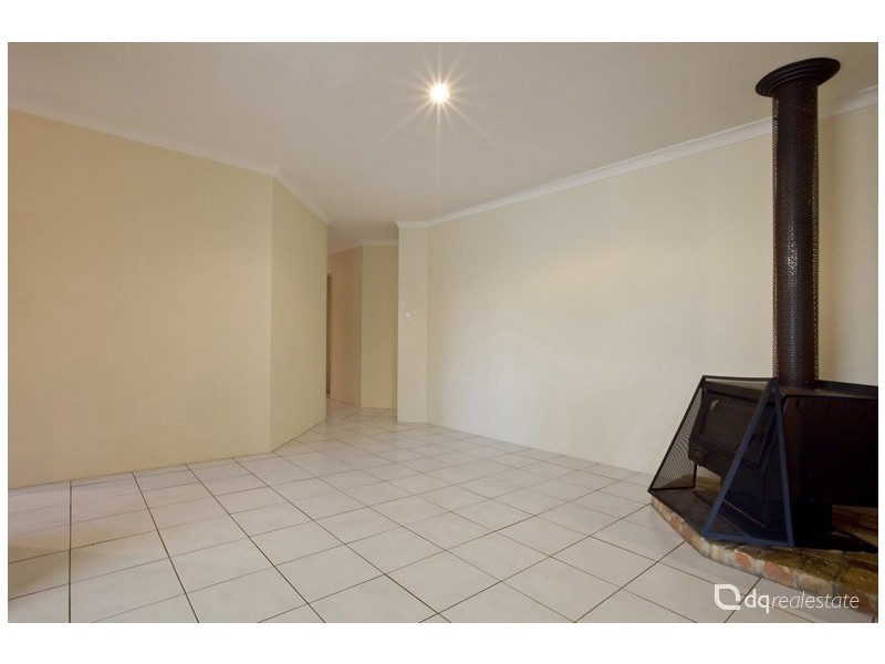2 Oakland Close, Woodvale WA 6026