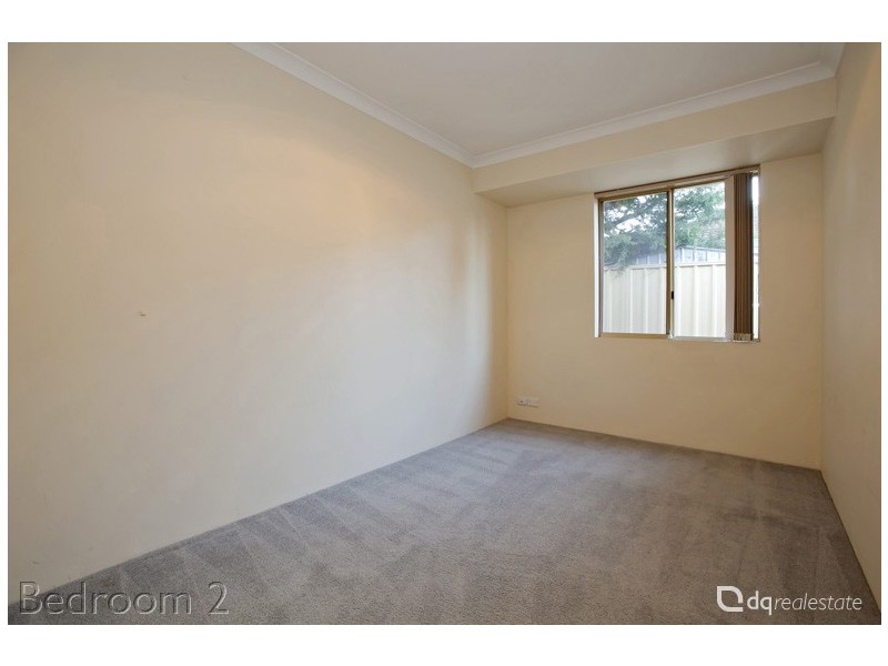 2 Oakland Close, Woodvale WA 6026