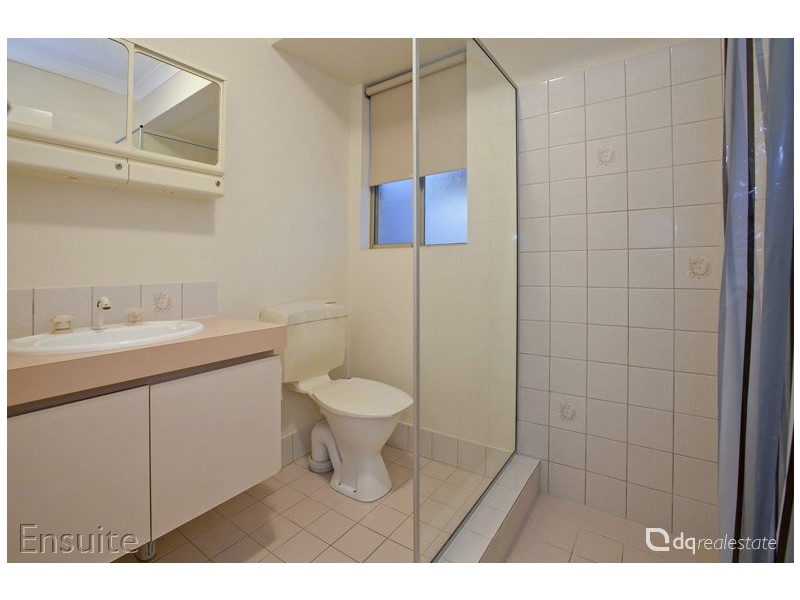 2 Oakland Close, Woodvale WA 6026