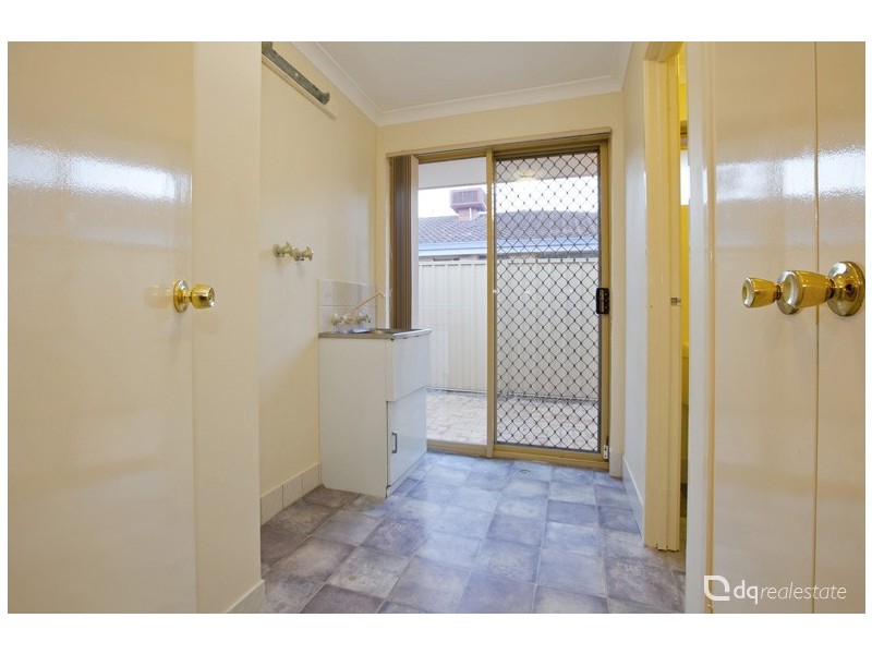 2 Oakland Close, Woodvale WA 6026