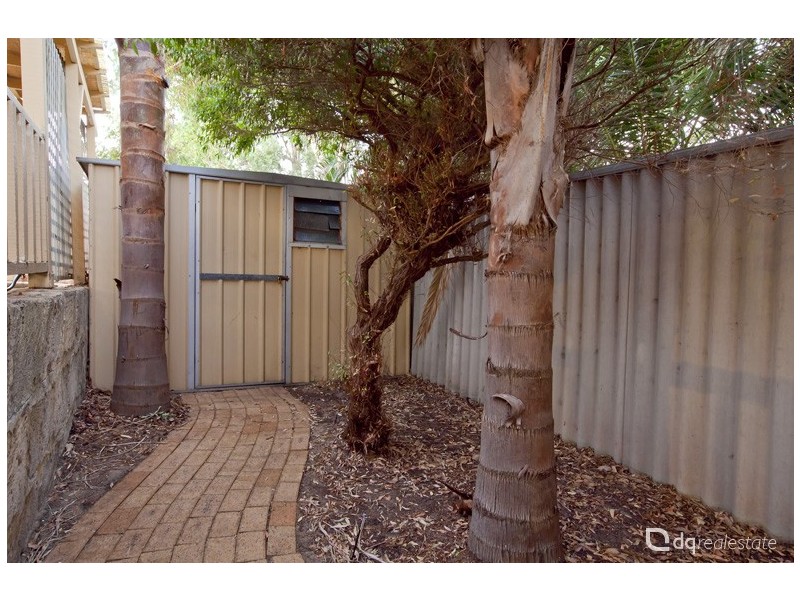 2 Oakland Close, Woodvale WA 6026