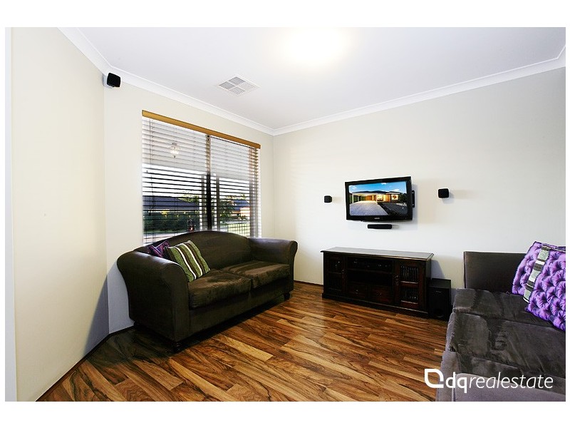 152 Hellfire Drive, Darch WA 6065