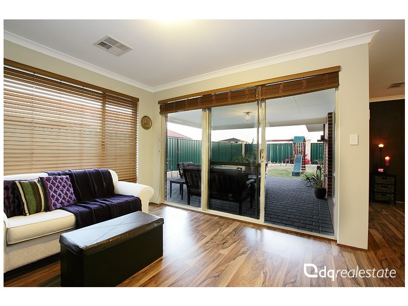 152 Hellfire Drive, Darch WA 6065