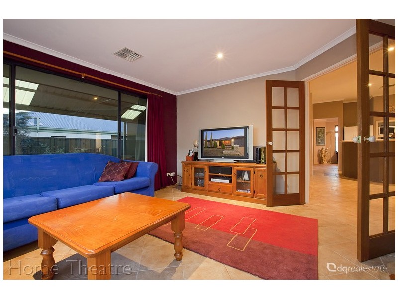 74 East Road, Pearsall WA 6065