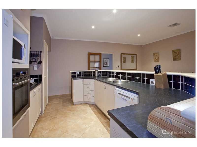 74 East Road, Pearsall WA 6065