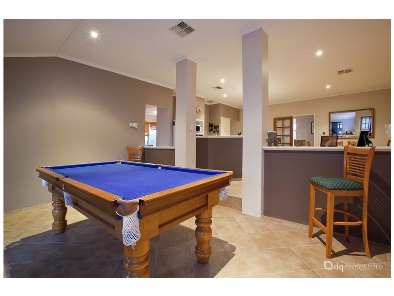 74 East Road, Pearsall WA 6065