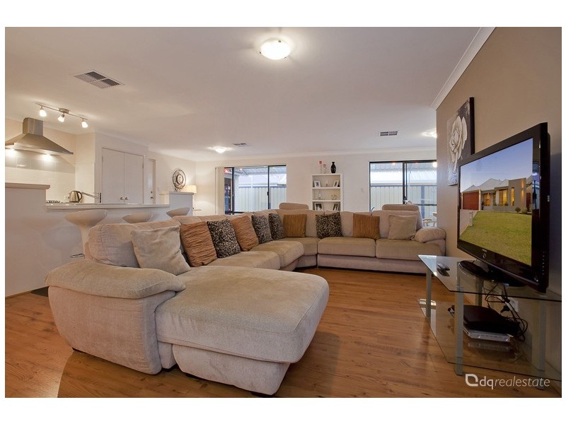 8 Bittern Street, Tapping WA 6065