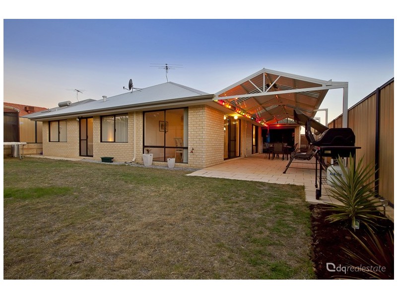 8 Bittern Street, Tapping WA 6065