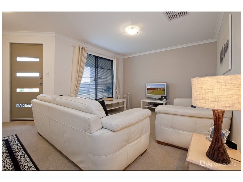 8 Bittern Street, Tapping WA 6065