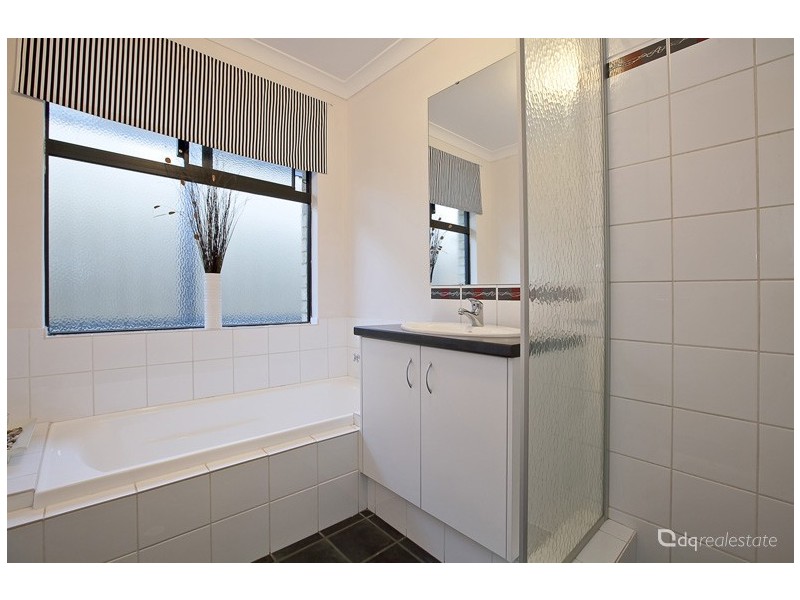 8 Bittern Street, Tapping WA 6065