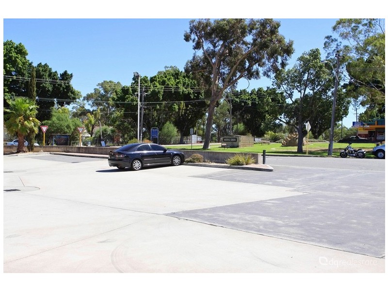 111 Medina Avenue, Medina WA 6167