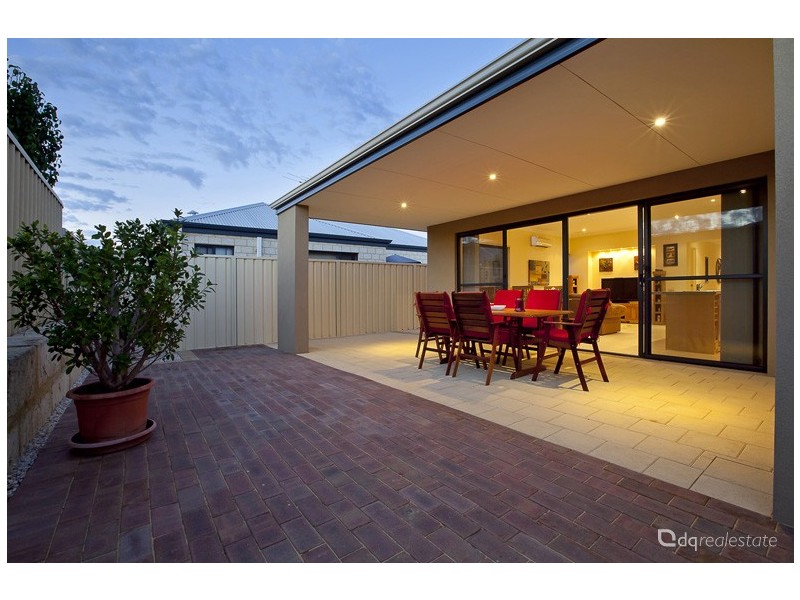 19B Bonvin Gardens, Tapping WA 6065