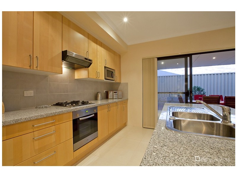 19B Bonvin Gardens, Tapping WA 6065